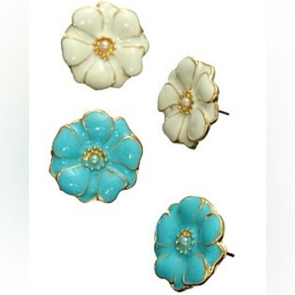 All The Rage Epoxy Daisy Stud Earrings